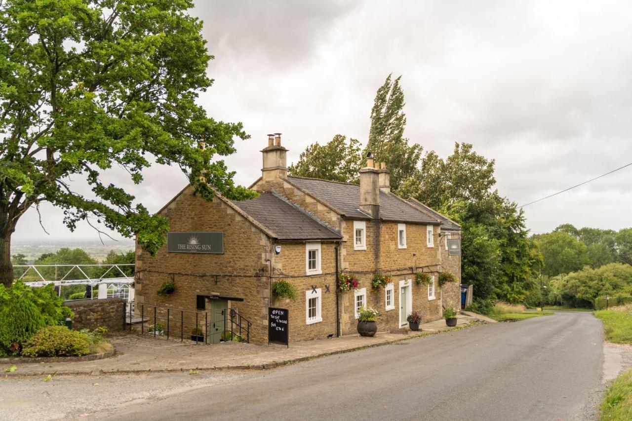 Rising Sun Pub, Restaurant And Rooms Lacock Eksteriør billede